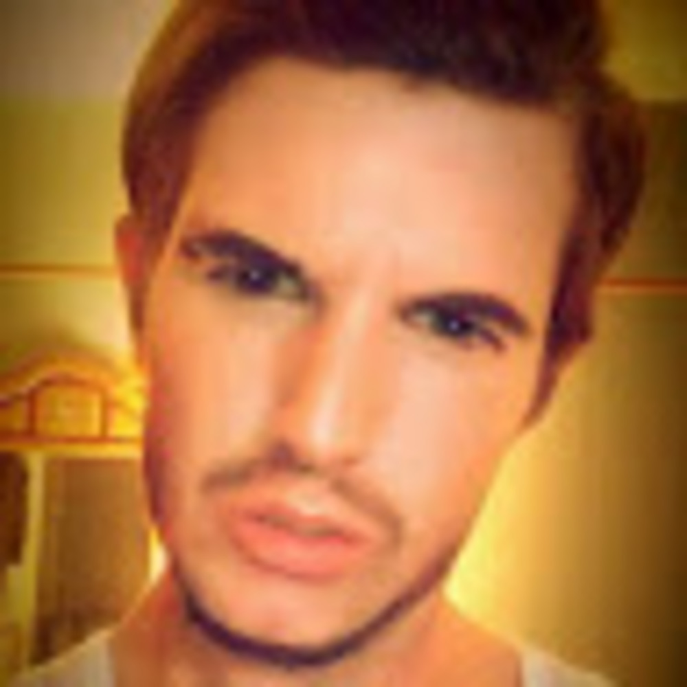 Meet your Posher, Grayson monroe
